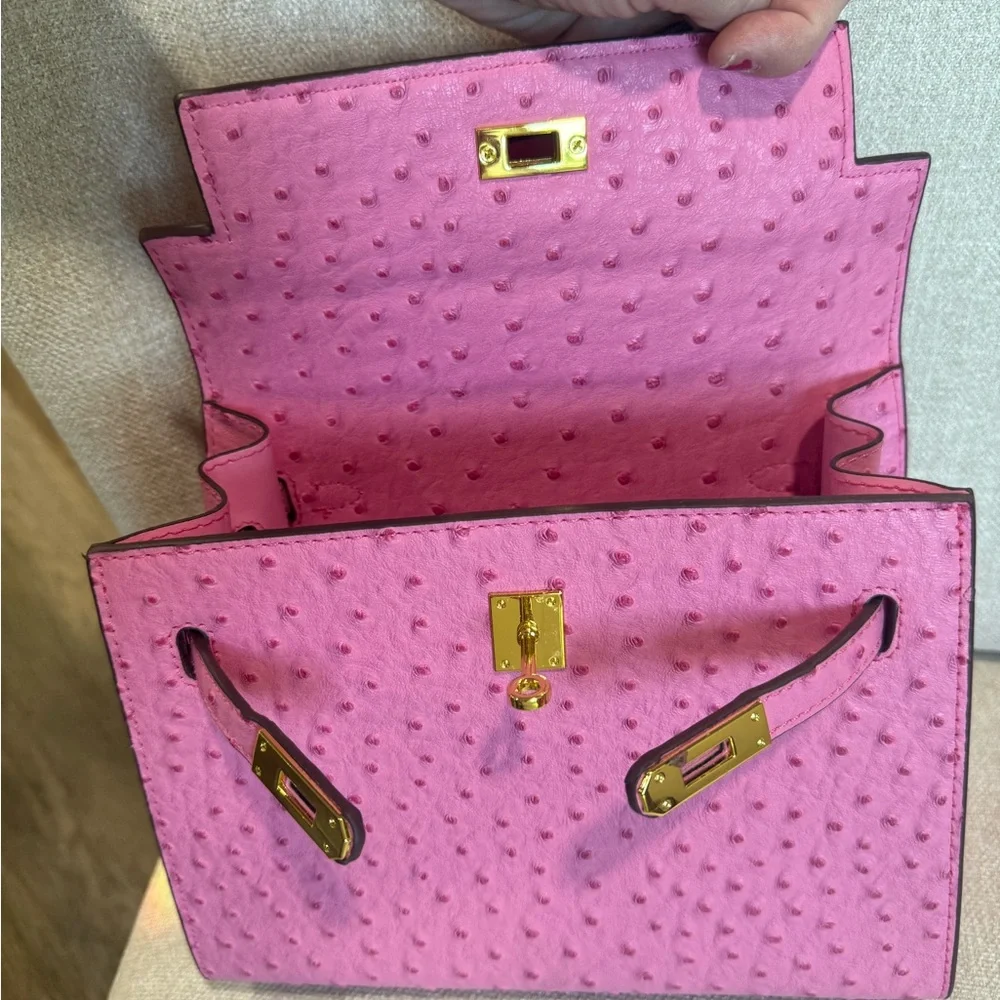 Pink Ostrich-effect Handbag - Picture 10 of 11